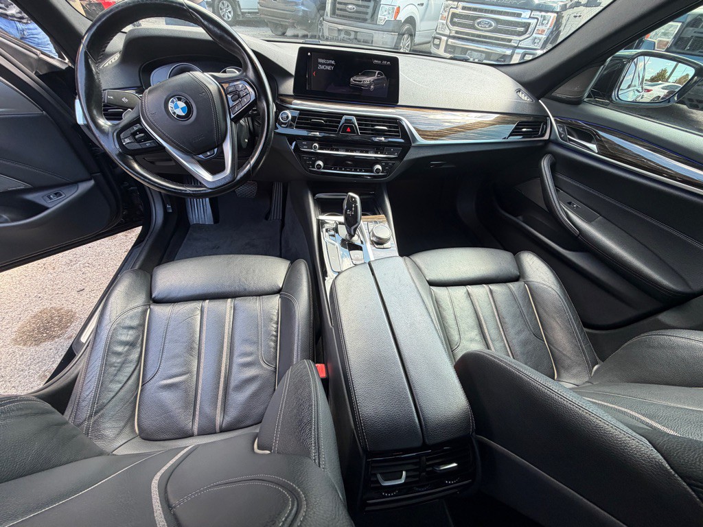 2018 BMW 5 Series Image 11