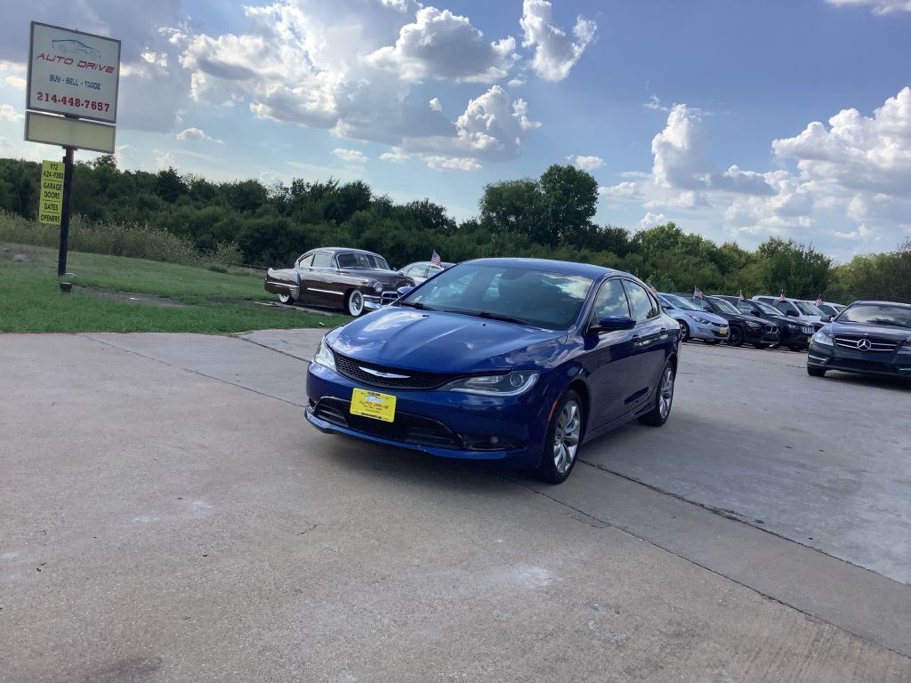 2015 Chrysler 200 Image 10