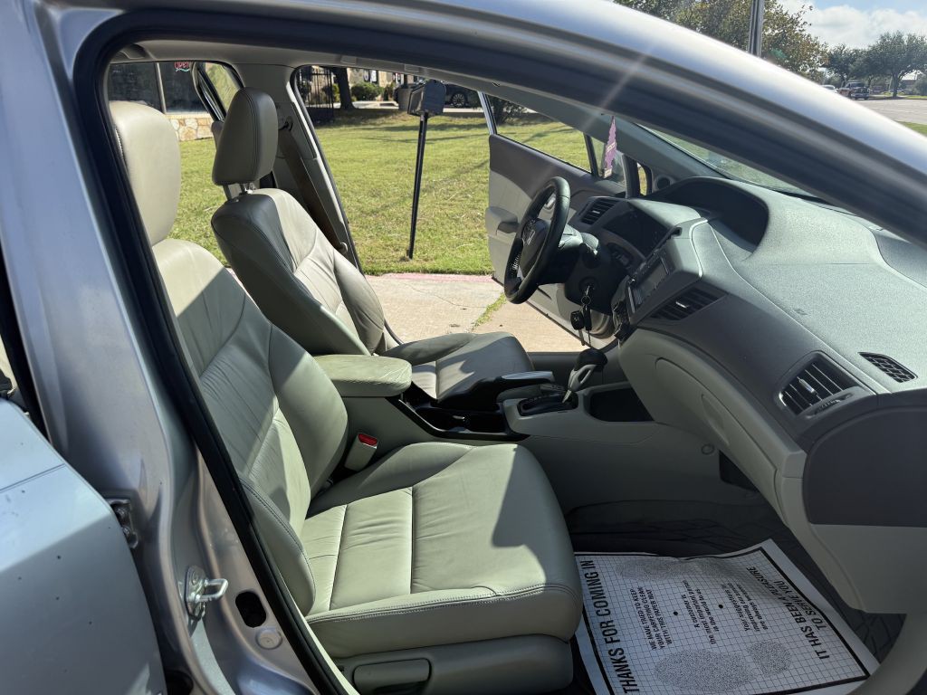 2012 Honda Civic Image 12