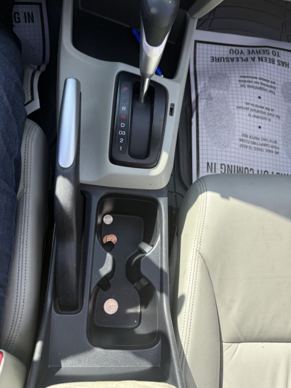 2012 Honda Civic Image 25