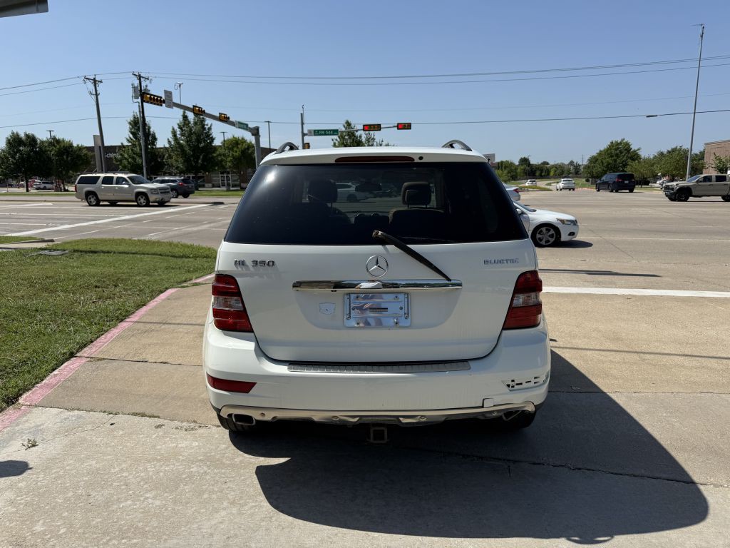 2010 Mercedes-Benz M-Class Image 5