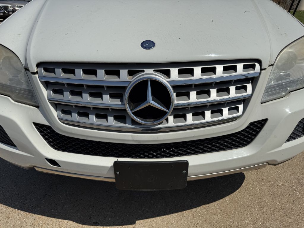 2010 Mercedes-Benz M-Class Image 7