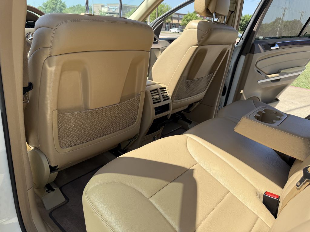 2010 Mercedes-Benz M-Class Image 27