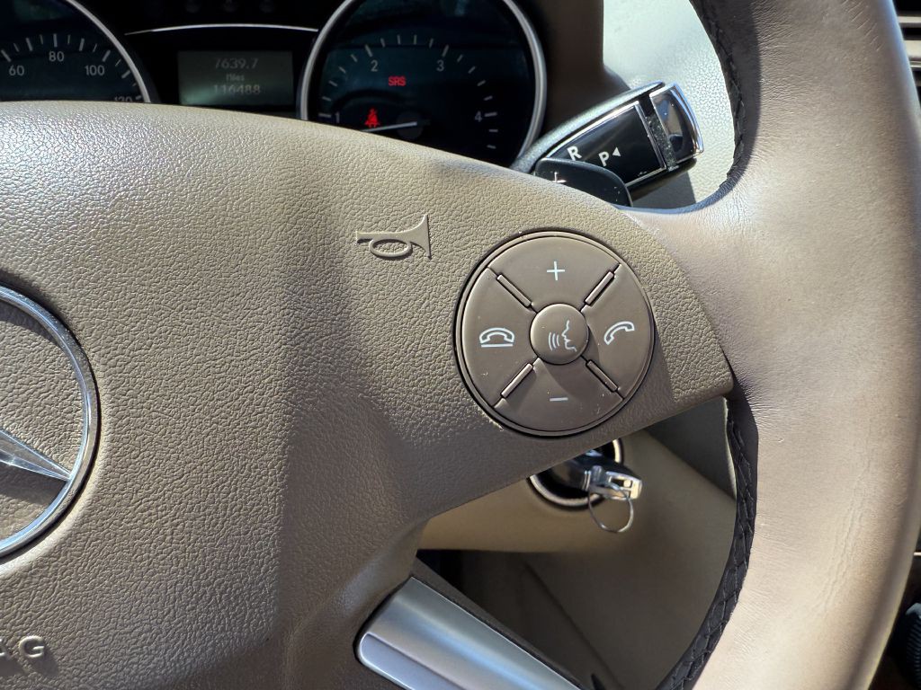 2010 Mercedes-Benz M-Class Image 37