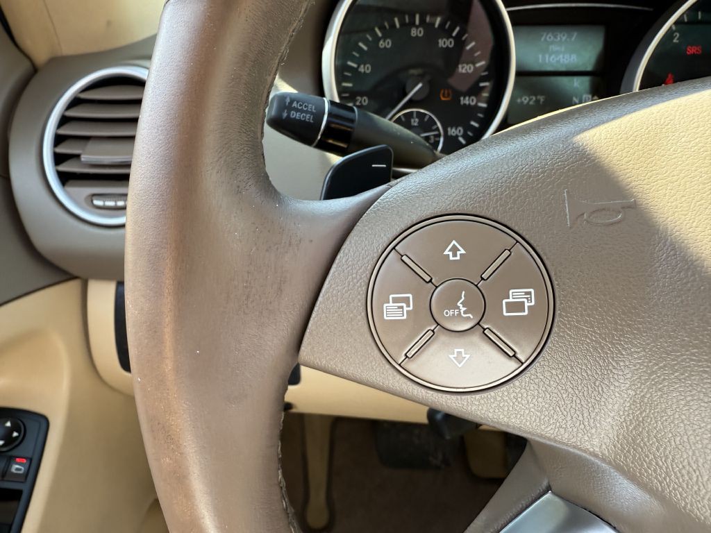 2010 Mercedes-Benz M-Class Image 38