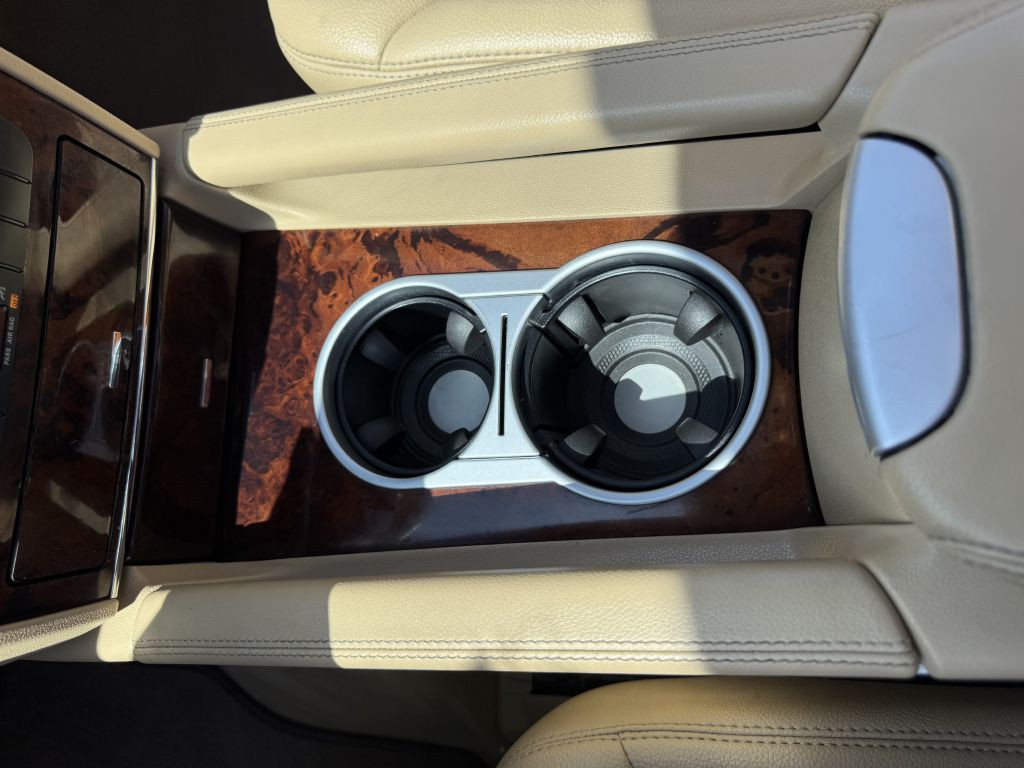 2010 Mercedes-Benz M-Class Image 39