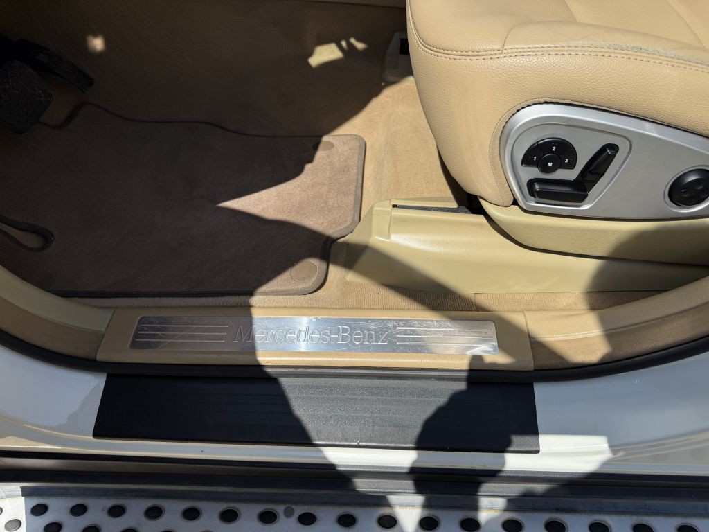2010 Mercedes-Benz M-Class Image 41