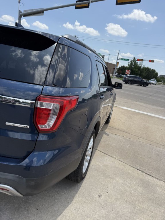 2016 Ford Explorer Image 10