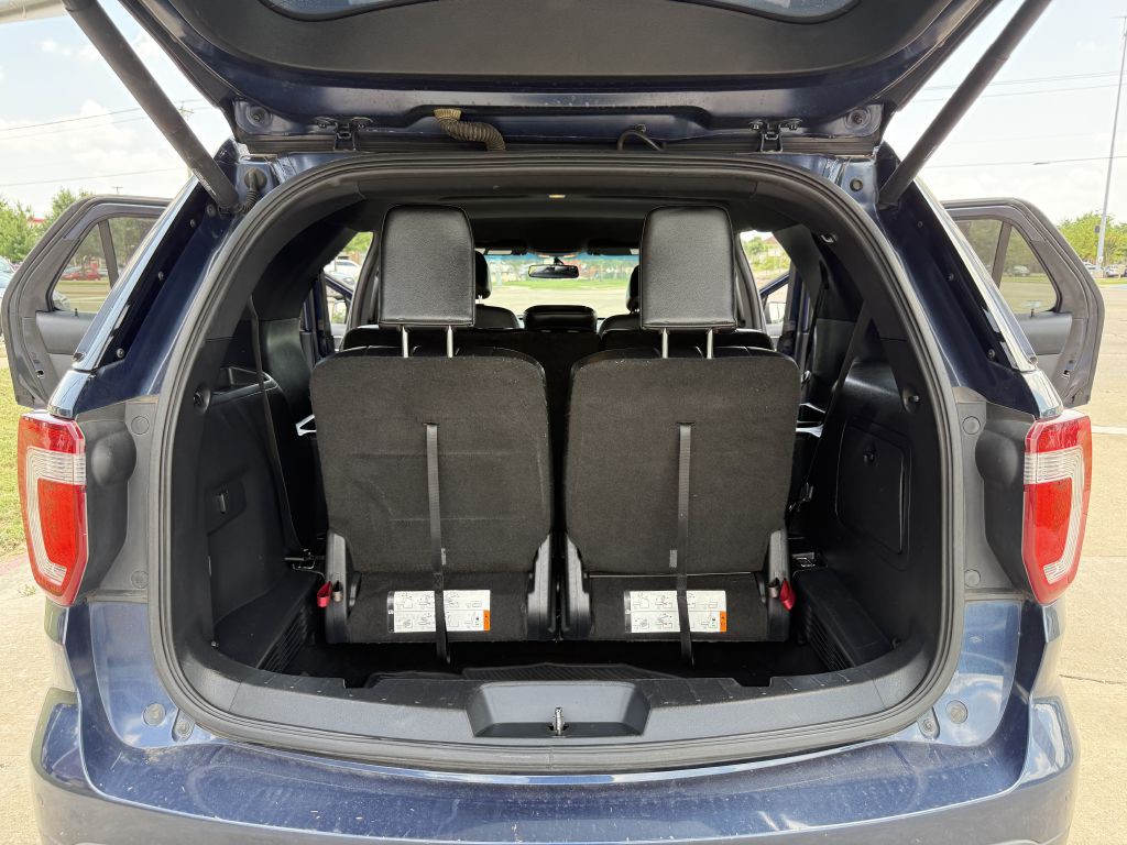 2016 Ford Explorer Image 18