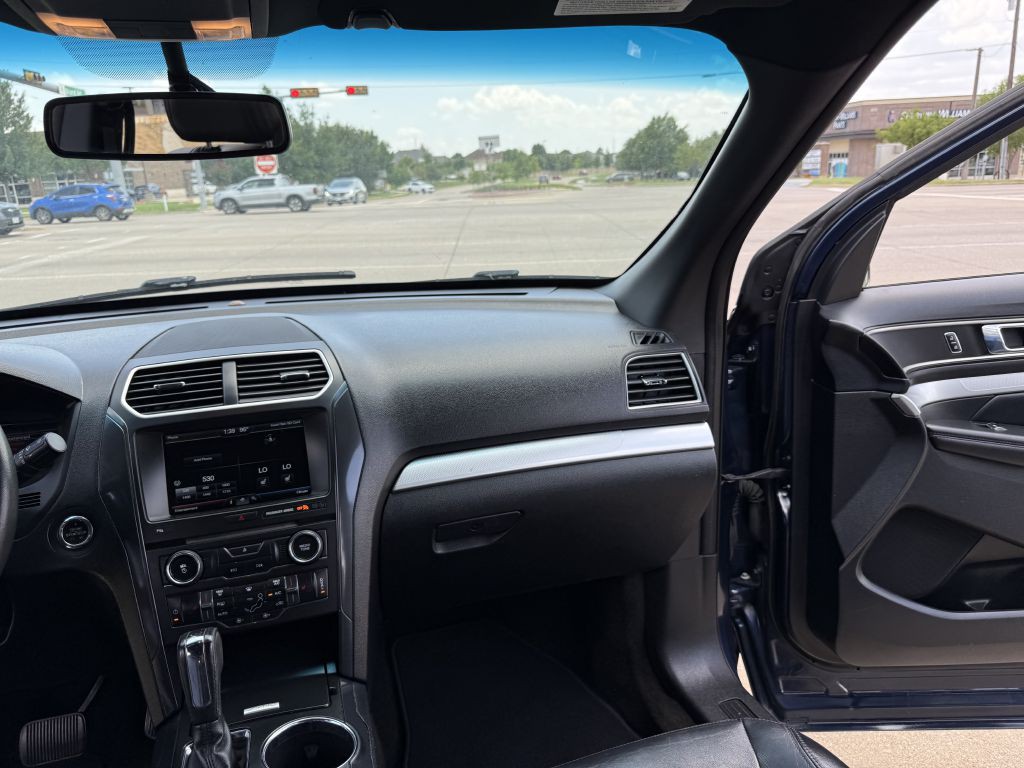 2016 Ford Explorer Image 23