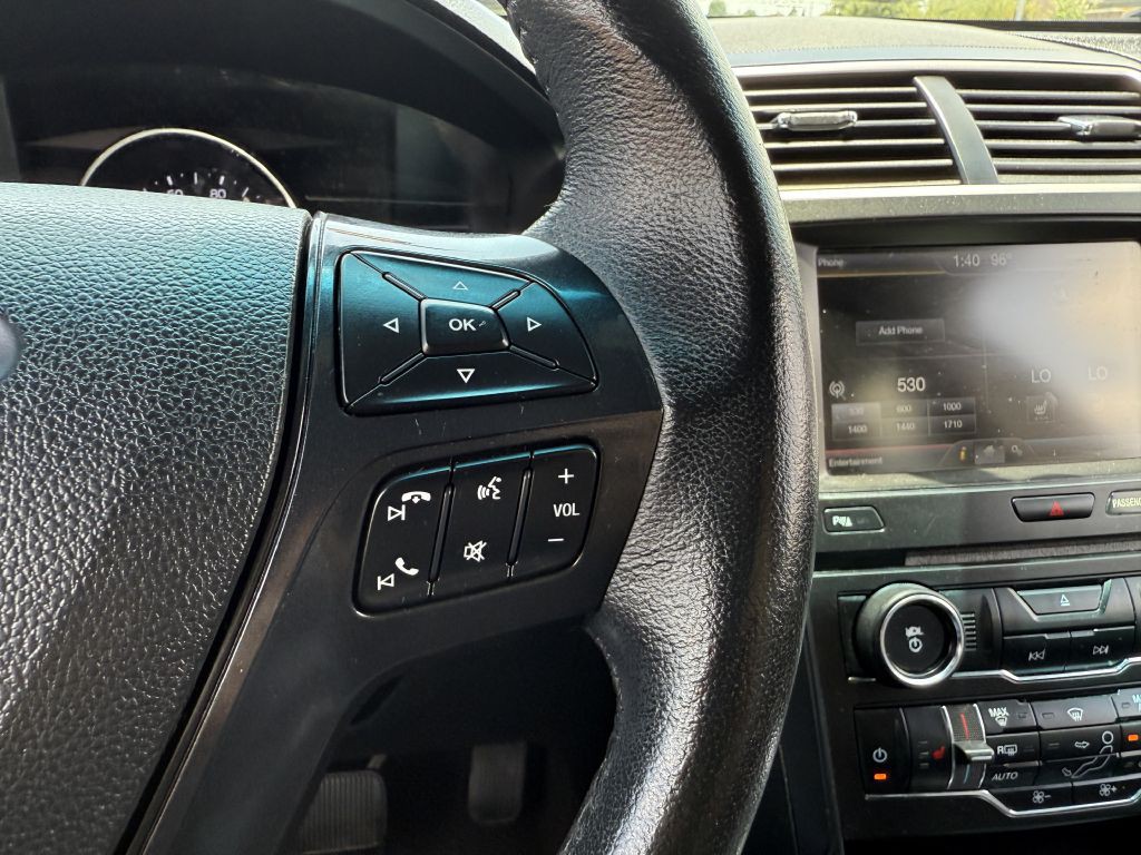 2016 Ford Explorer Image 32