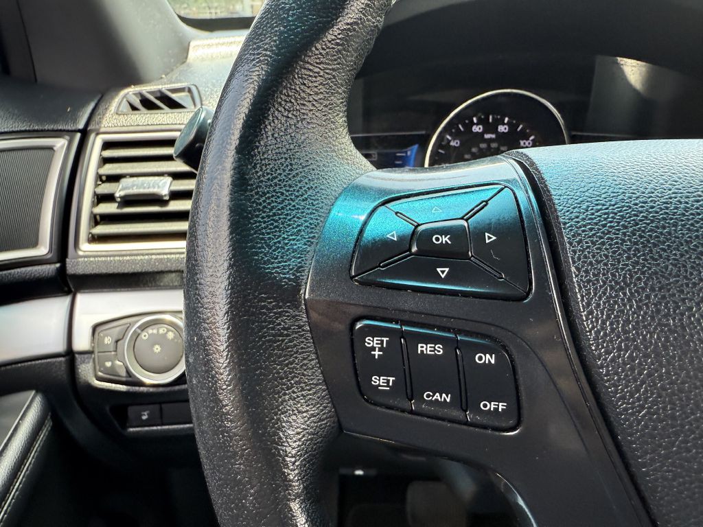 2016 Ford Explorer Image 33