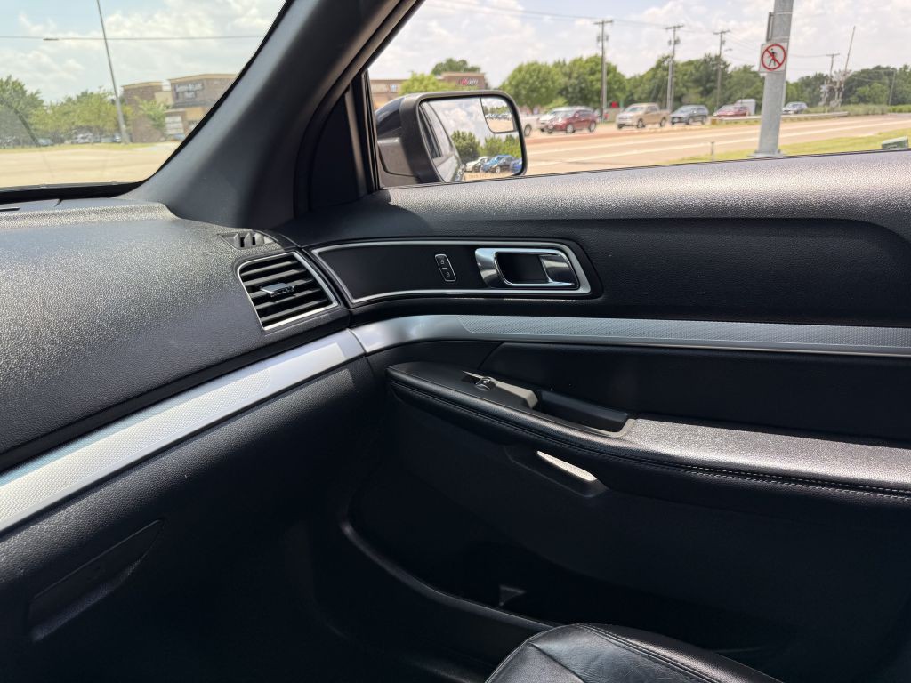 2016 Ford Explorer Image 36