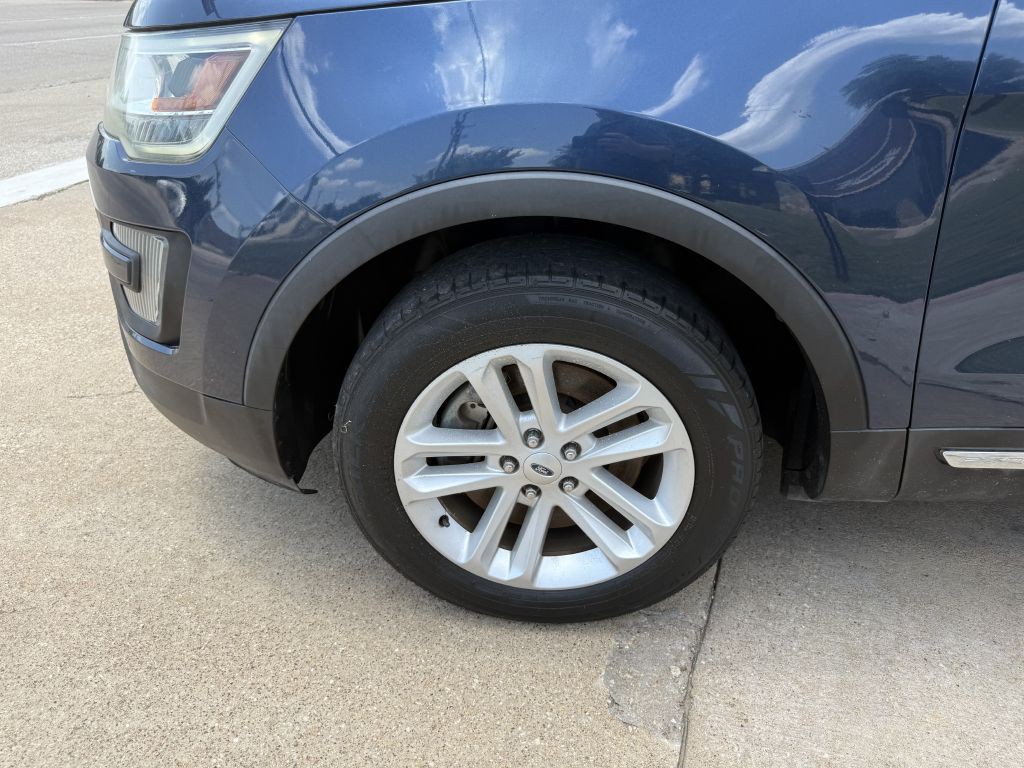 2016 Ford Explorer Image 37