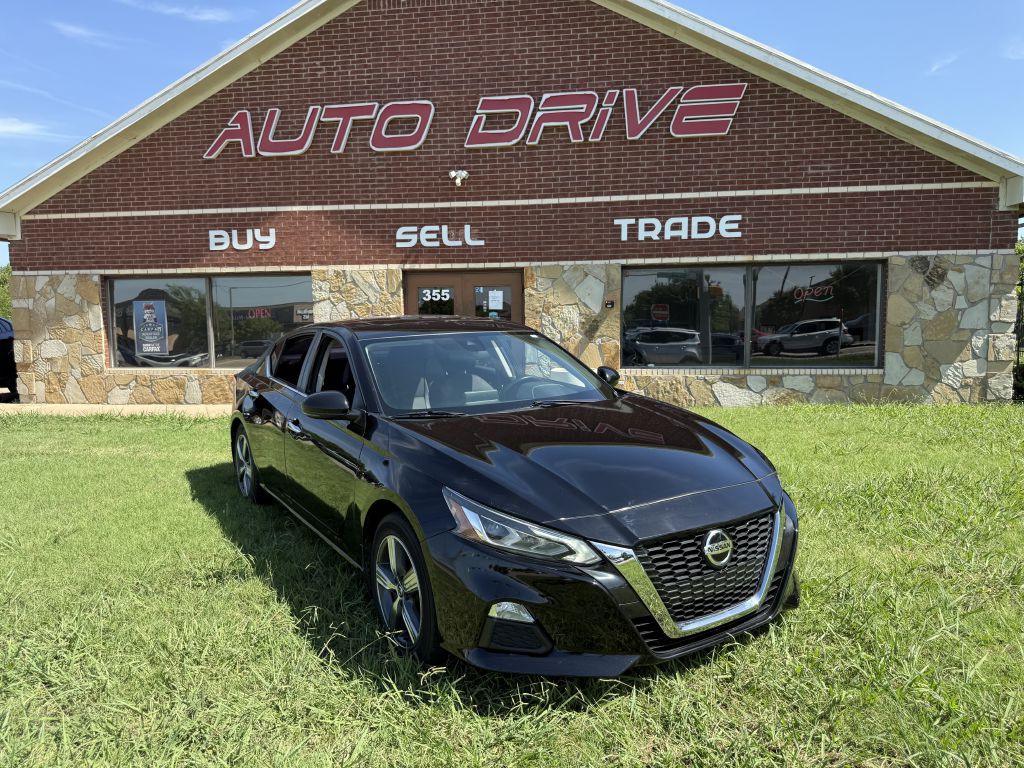 2021 Nissan Altima Image 1