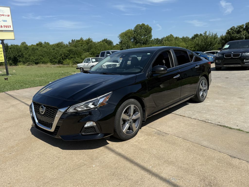2021 Nissan Altima Image 4