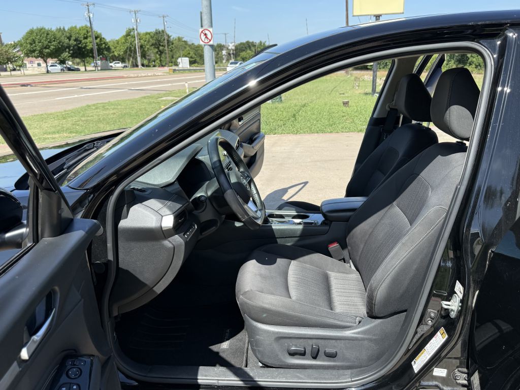 2021 Nissan Altima Image 10