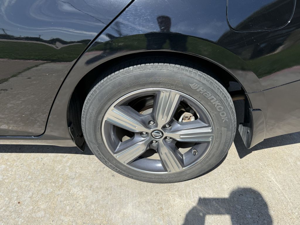 2021 Nissan Altima Image 33