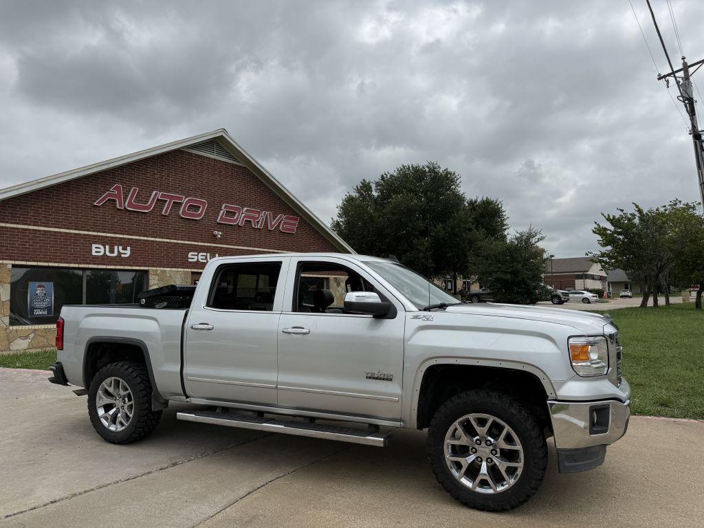 2015 GMC Sierra Image 2