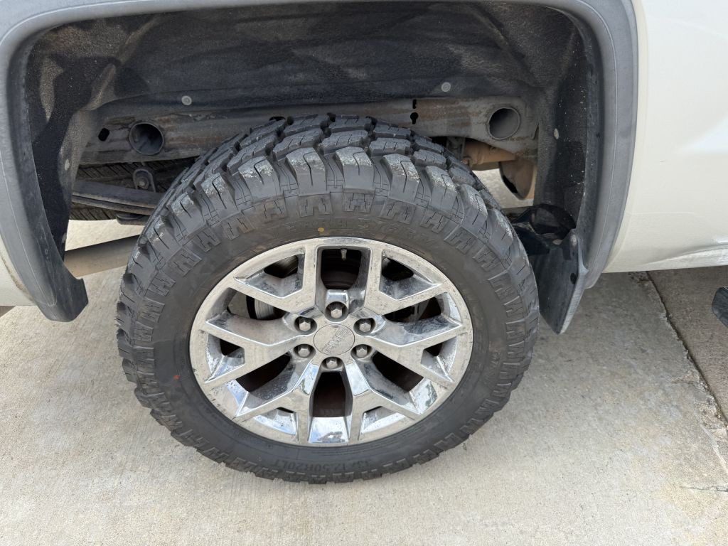 2015 GMC Sierra Image 38