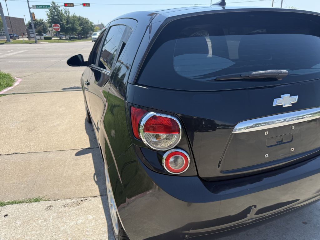 2013 Chevrolet Sonic Image 11