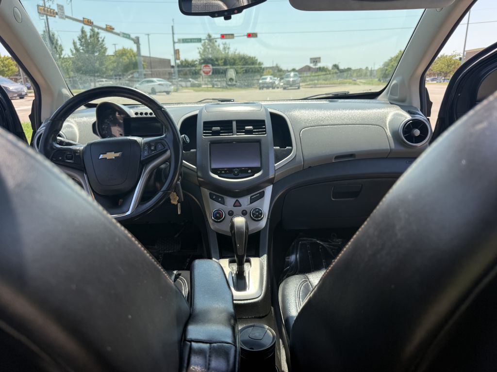2013 Chevrolet Sonic Image 21
