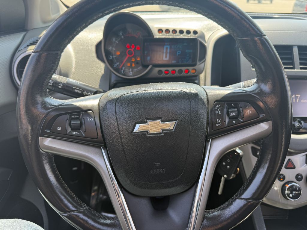 2013 Chevrolet Sonic Image 27