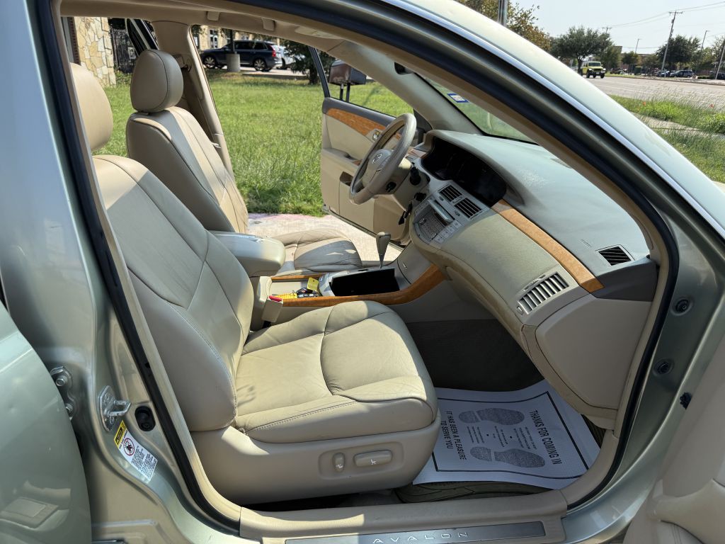 2007 Toyota Avalon Image 13