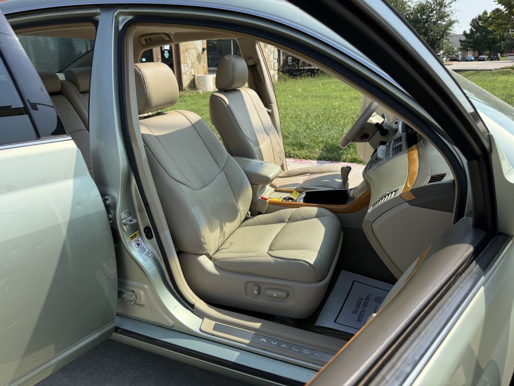 2007 Toyota Avalon Image 14