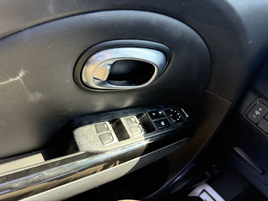 2018 Kia Soul Image 36