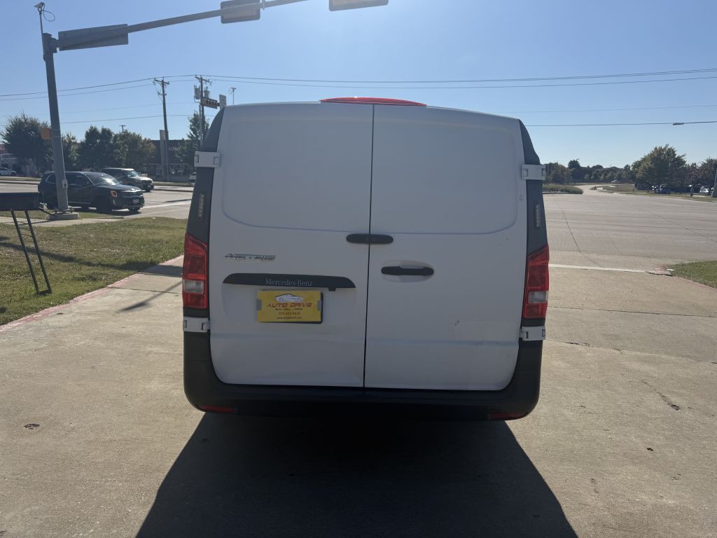 2018 Mercedes-Benz Metris Image 6