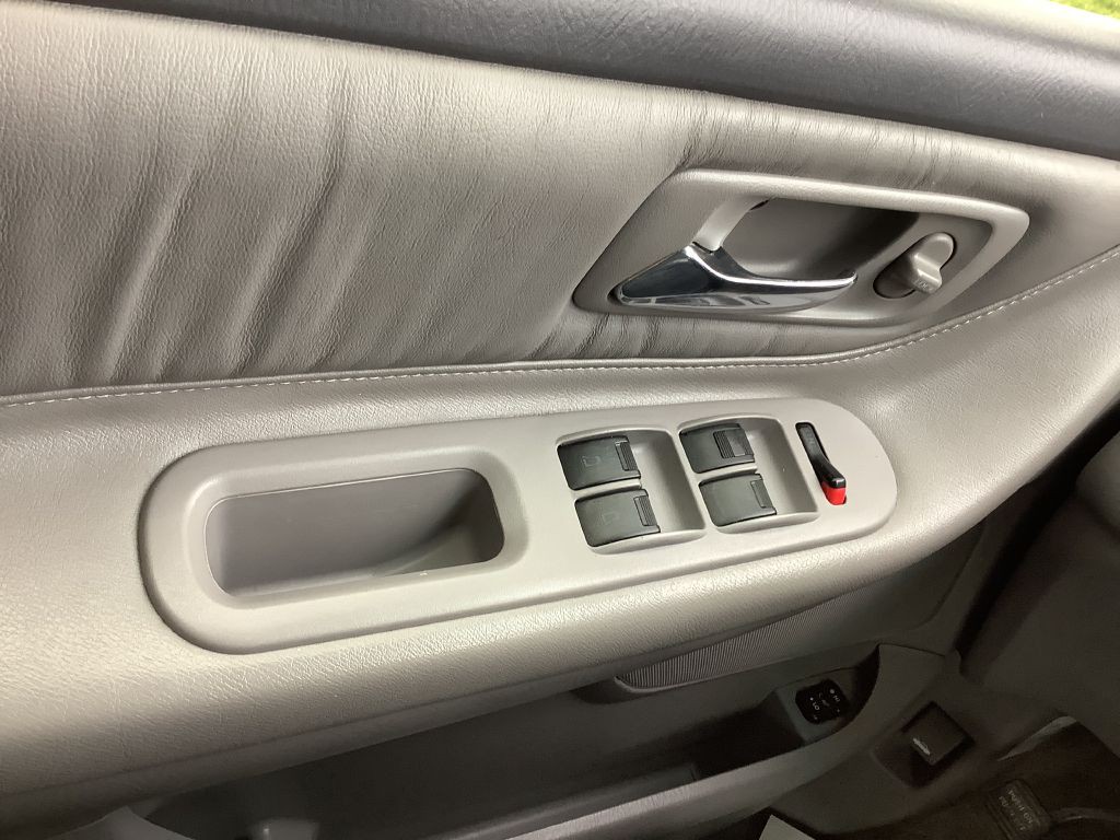 2003 Honda Odyssey Image 29