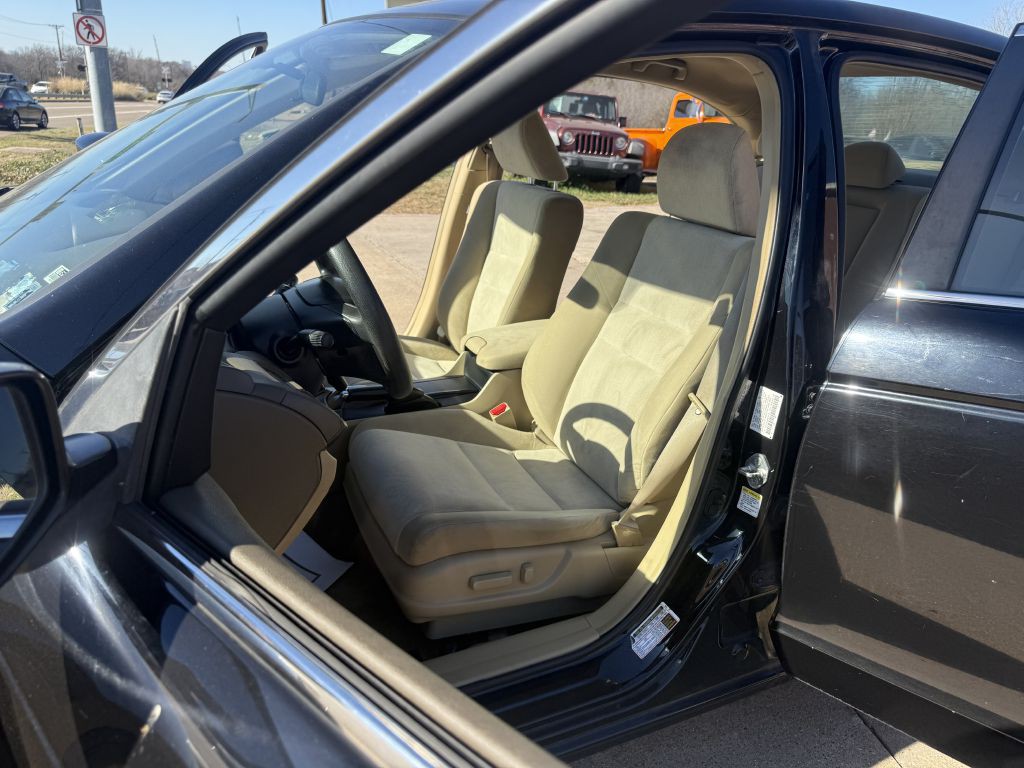 2008 Honda Accord Image 12