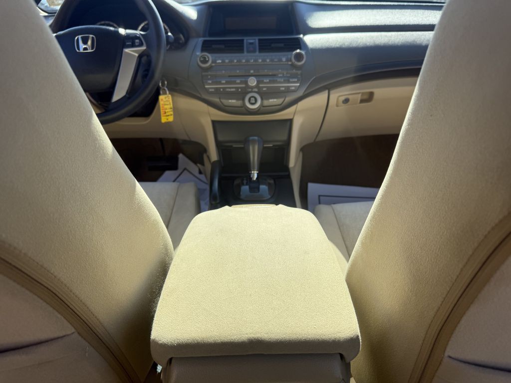 2008 Honda Accord Image 19