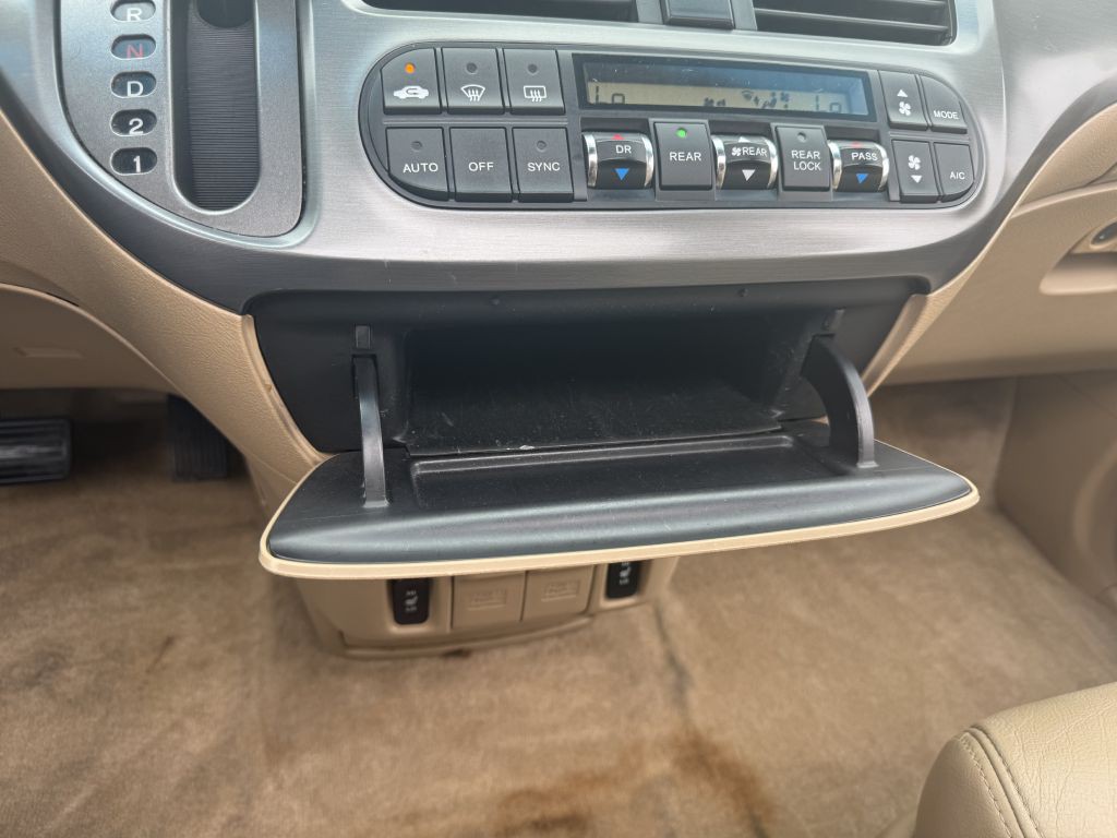 2006 Honda Odyssey Image 28