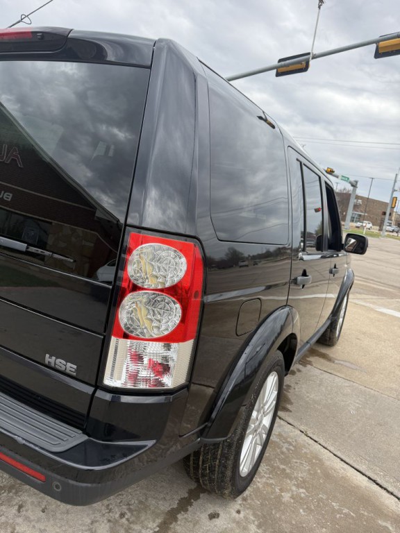 2011 Land Rover LR4 Image 10