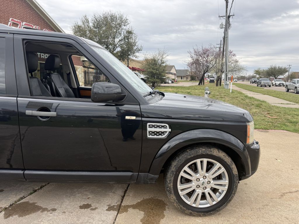 2011 Land Rover LR4 Image 11