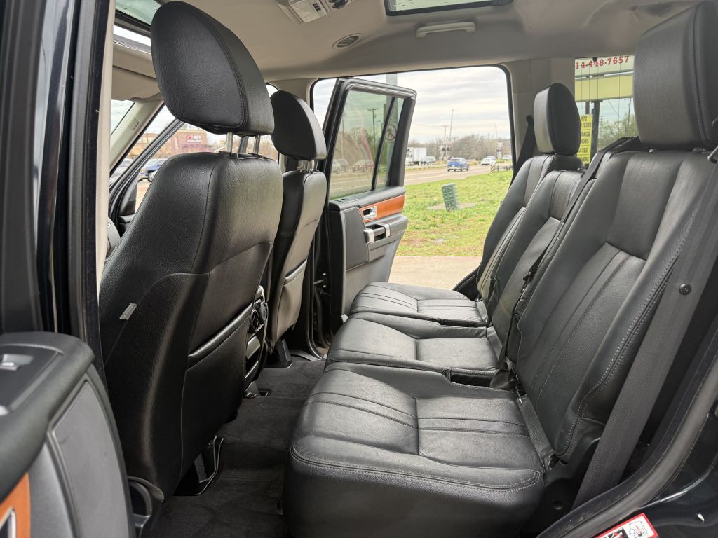 2011 Land Rover LR4 Image 22