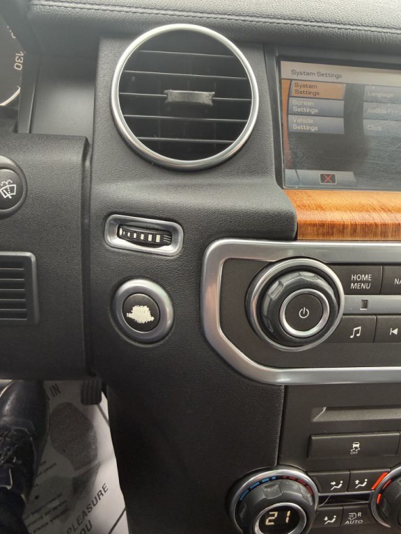 2011 Land Rover LR4 Image 41