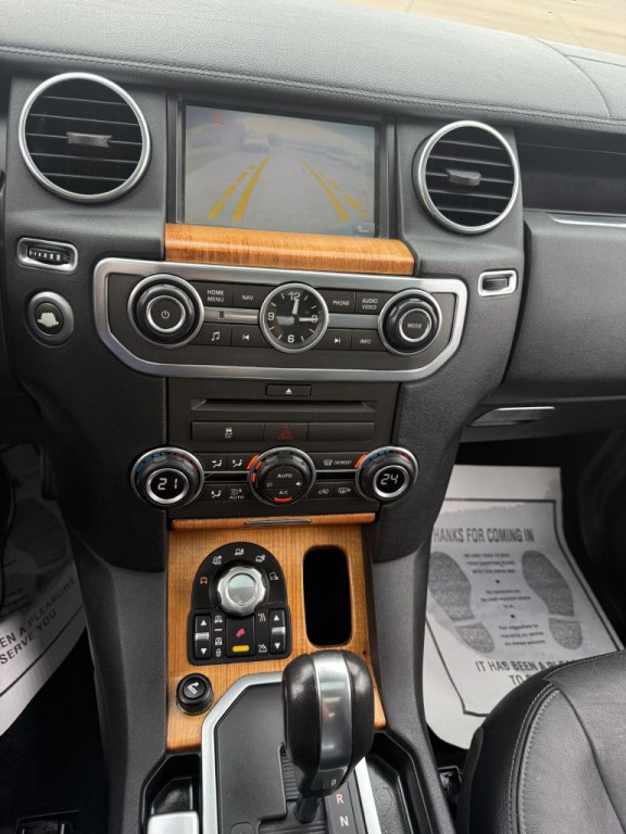 2011 Land Rover LR4 Image 42