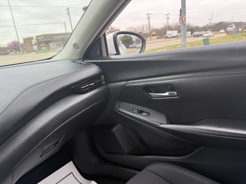 2023 Nissan Sentra Image 32