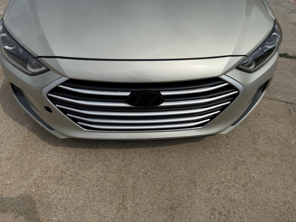 2017 Hyundai Elantra Image 5