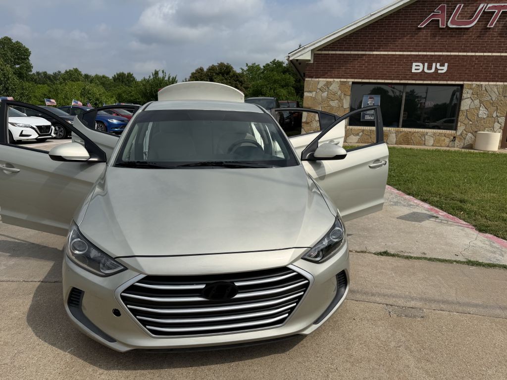 2017 Hyundai Elantra Image 14