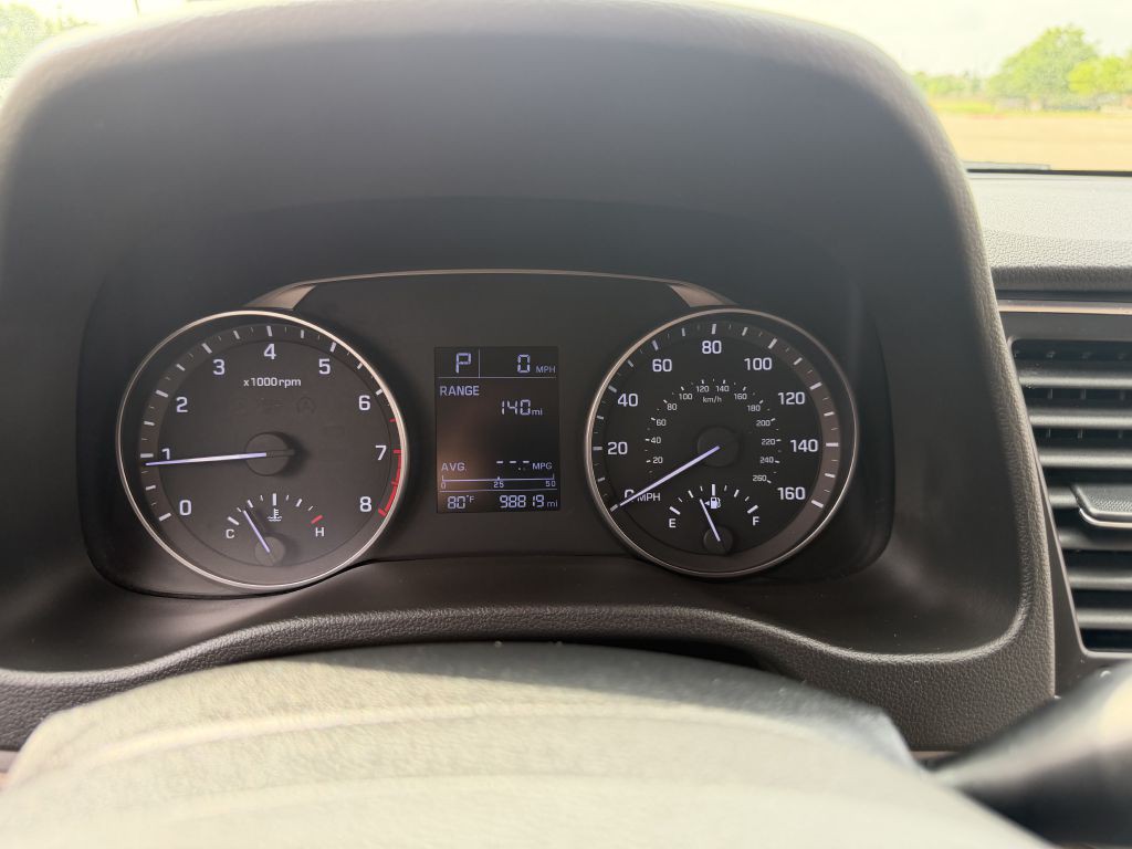 2017 Hyundai Elantra Image 23