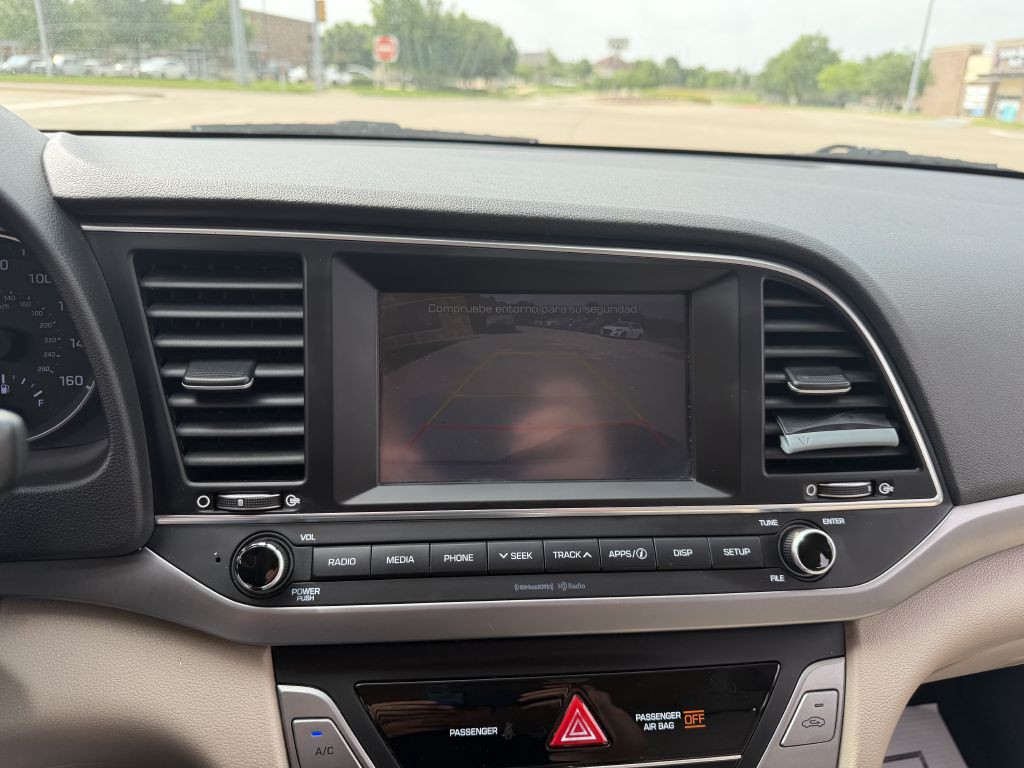 2017 Hyundai Elantra Image 27