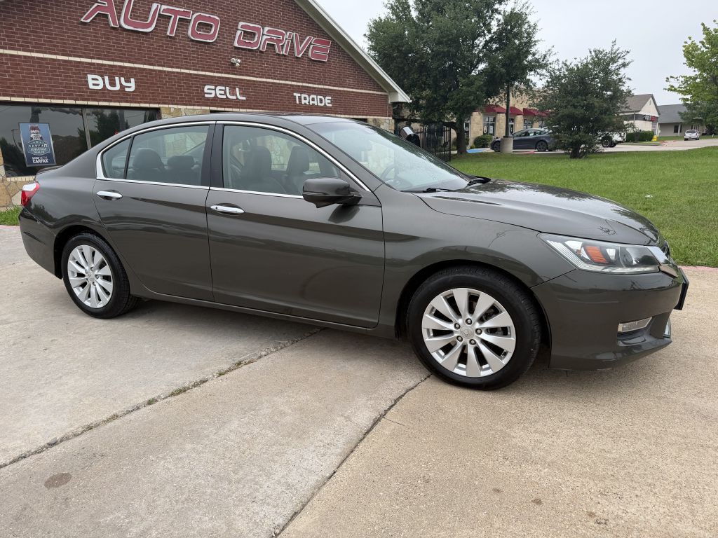 2013 Honda Accord Image 2