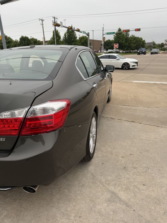 2013 Honda Accord Image 11