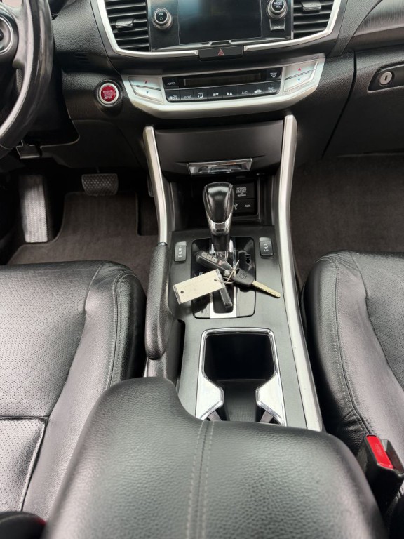 2013 Honda Accord Image 28