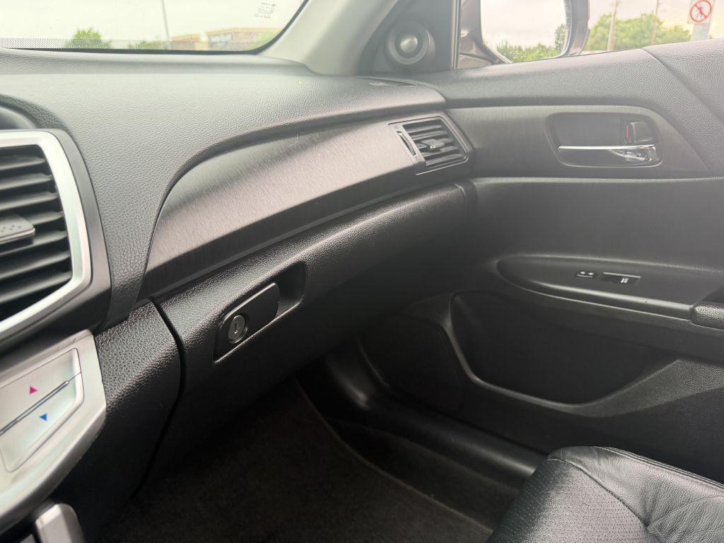 2013 Honda Accord Image 40