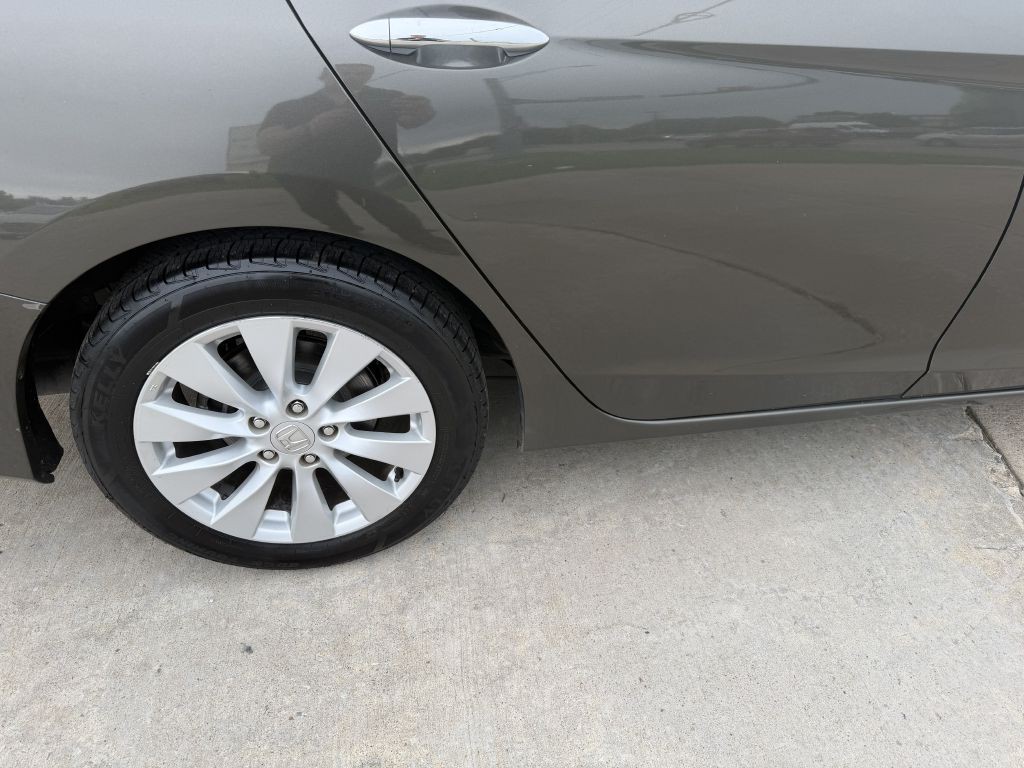 2013 Honda Accord Image 45